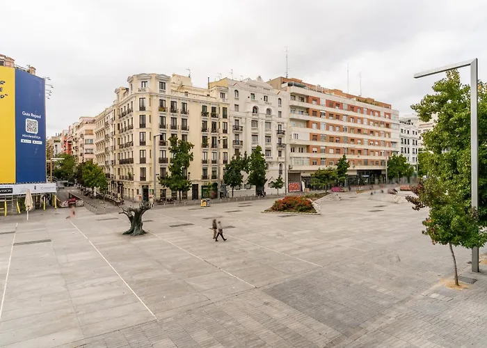 Stylish Central -4Bedrooms 2Bathrooms-Salamanca
