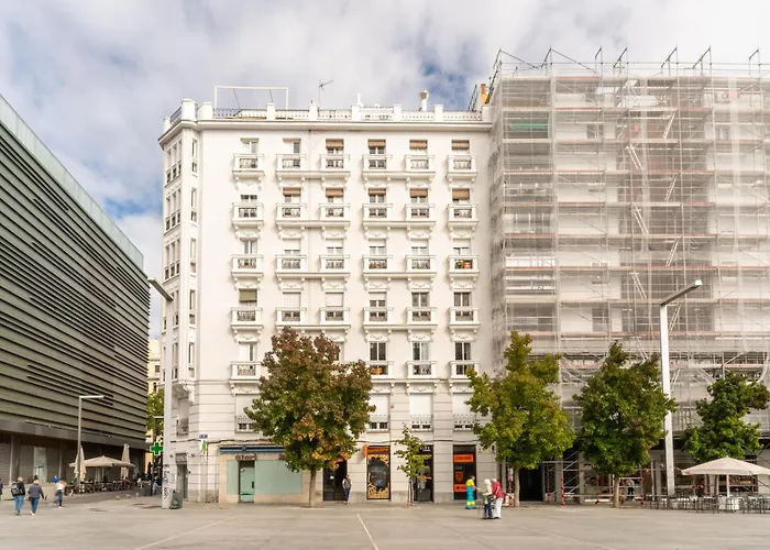 Stylish Central -4Bedrooms 2Bathrooms-Salamanca